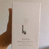 اندازه و نحوه استفاده از ادوپرفیوم مردانه TAIGA در دست - فروشگاه آلفا شاپ